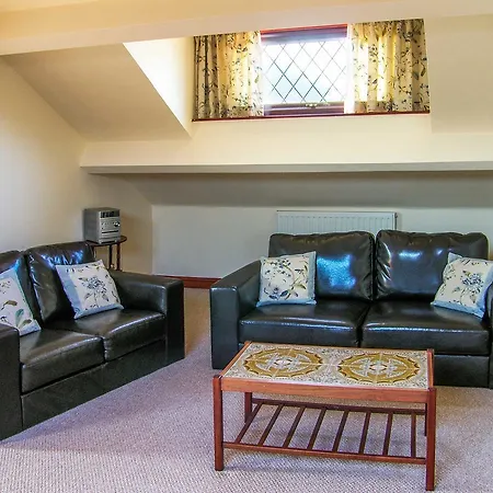Hartswood West * Knapton (York)
